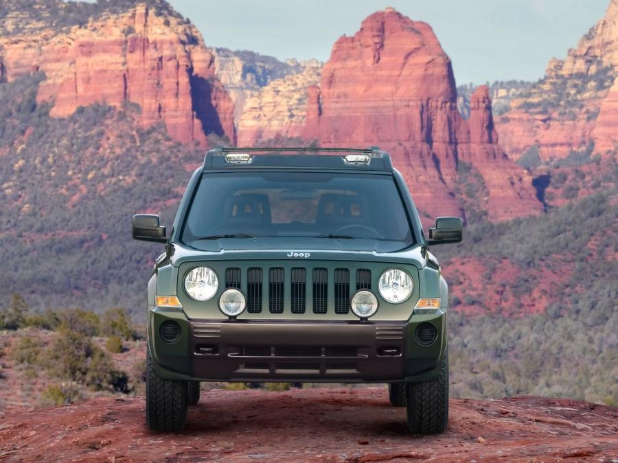  Jeep Patriot Concept 2005 года  (фото 16 из 16)